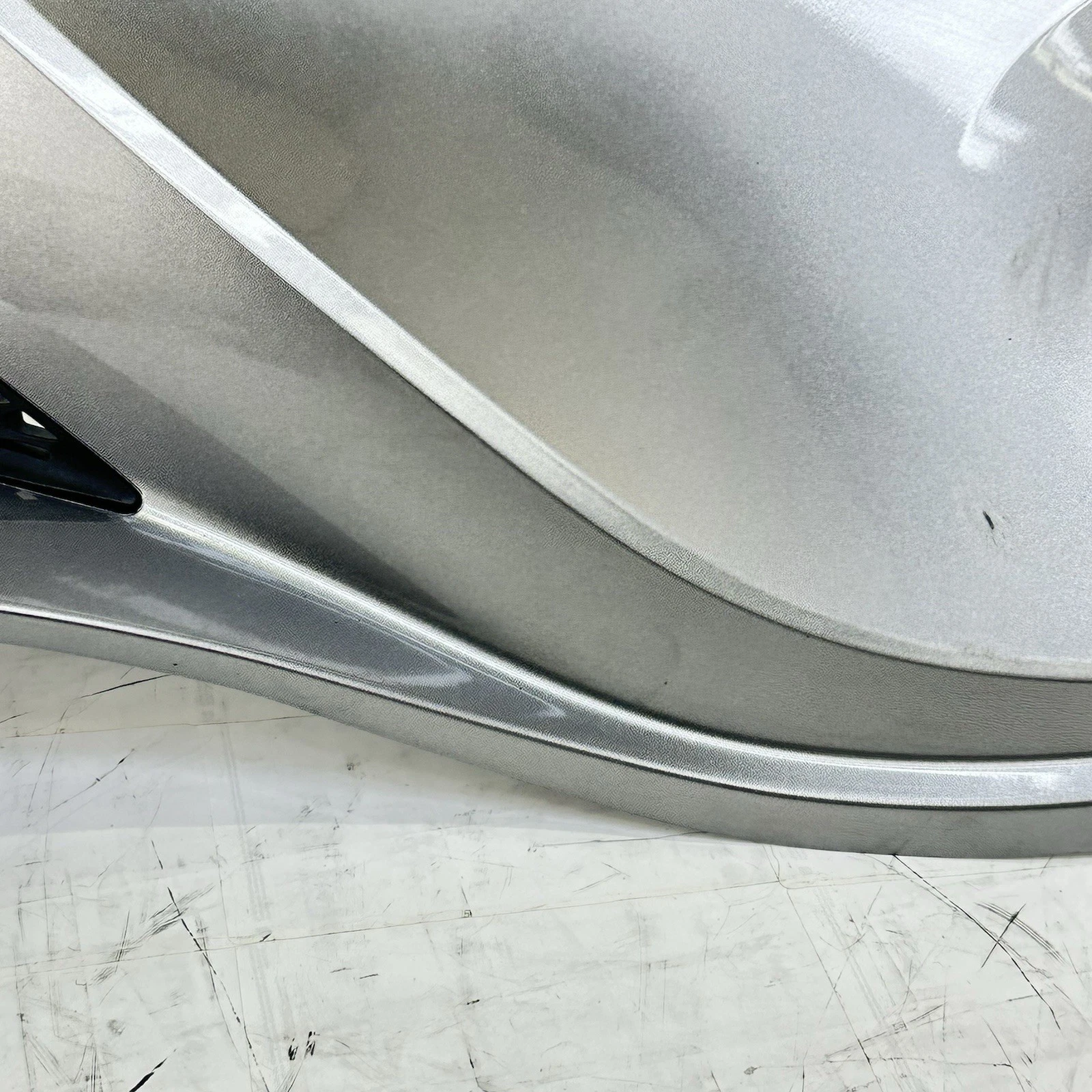 2012 CAN-AM SPYDER RT-S SE5 RIGHT SIDE FAIRING COWL PANEL BODY PLASTIC SILVER