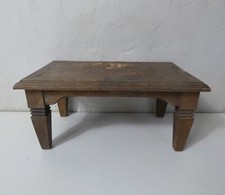 ancien petit Banc en bois marche pied