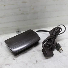 Singer CR 508 604280-001 Solid State Sewing Machine Brown Foot Pedal