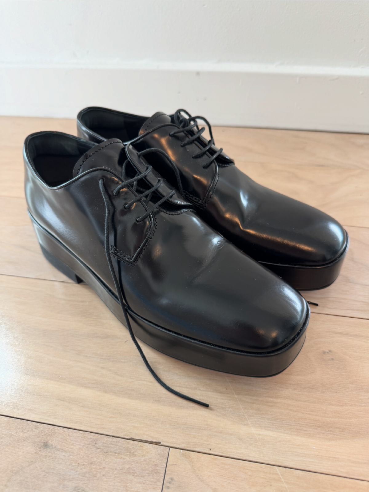 SAOLA Scarpe derby uomo Prada pelle spazzolata taglia 40 nuove con scatola pattumiera