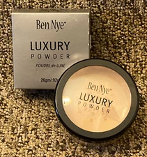 BEN NYE LUXURY POWDER 0.92 OZ. ~BEIGE SUEDE ~ NIB