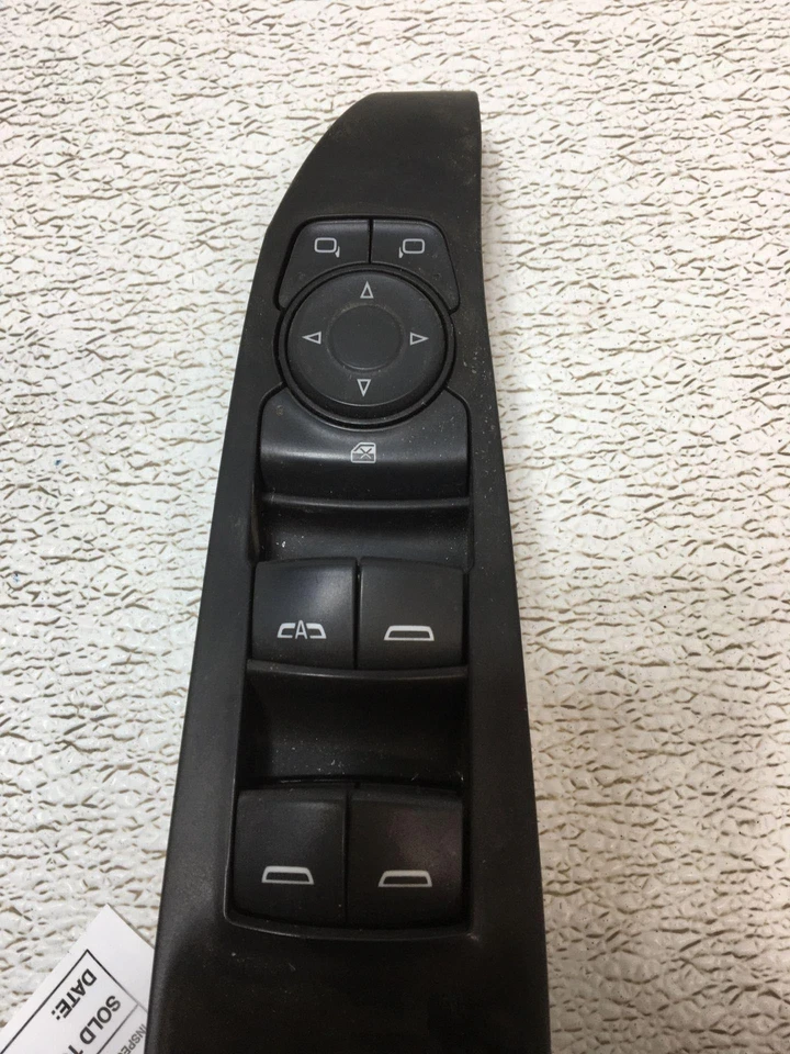 18 BUICK ENCLAVE Door Switch Front - Изображение 2 из 3