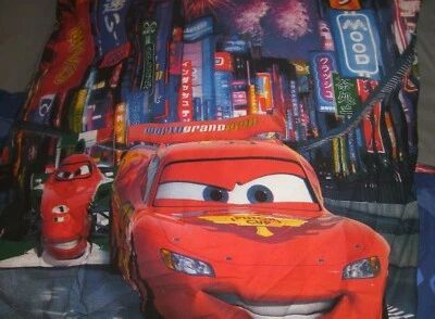 Disney Pixar Cars 2 Tokio Bettwäsche 135 x 200 cm 80x 80 cm 100% Baumwolle - Bild 1 von 4