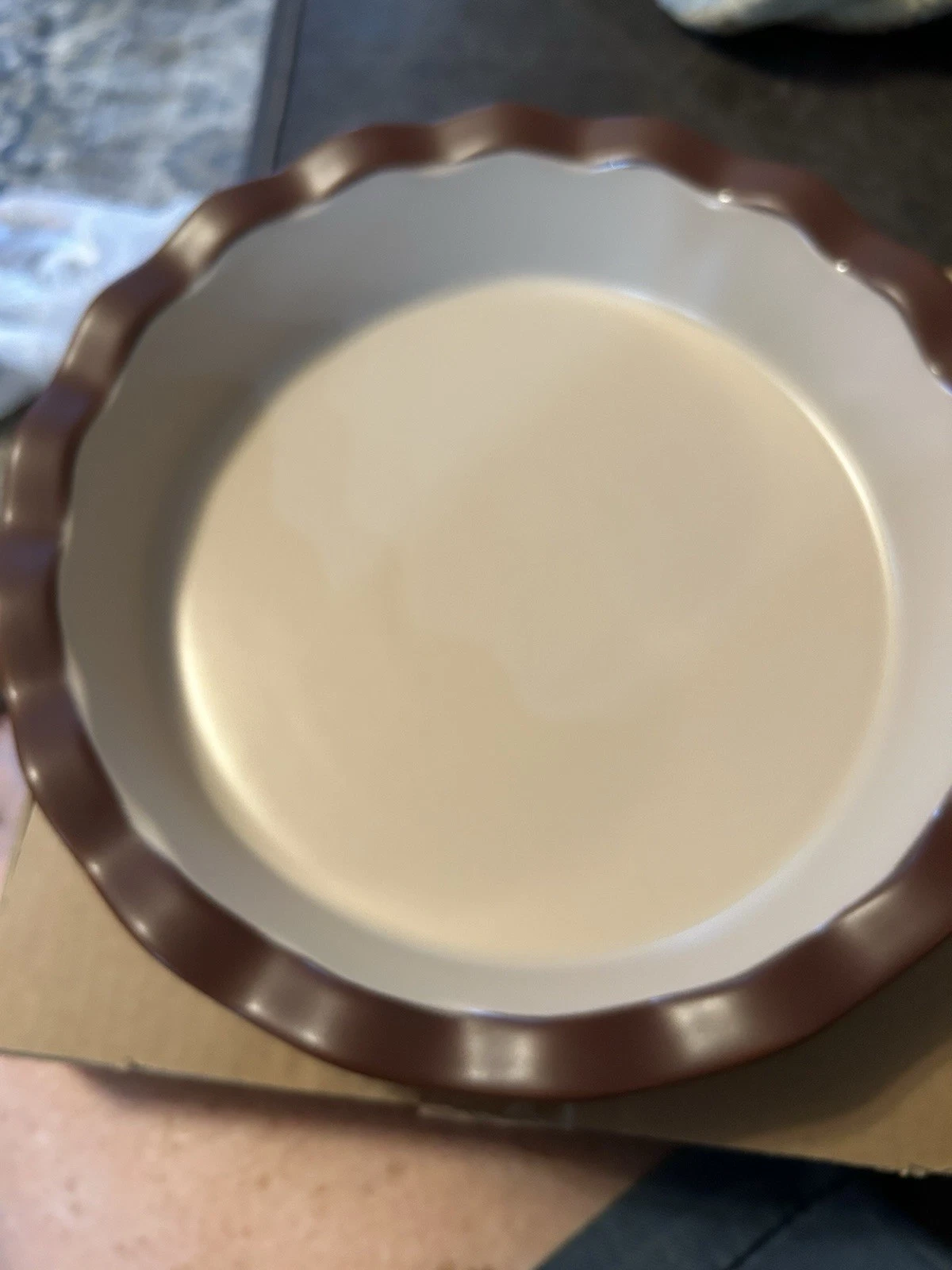 Noon & Moon Pie Dish, Taupe and Cherry Lacquer Trim, 9 Inch NIB