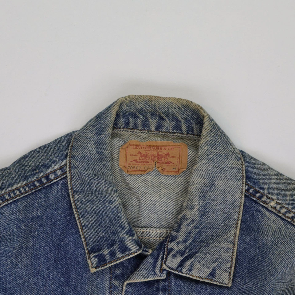 Vintage Levi's 70507 Denim Jacket Trucker M Regular Blue Button Made in USA, photo 3 of 5