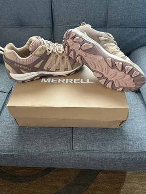 Merrell Accentor 3 Hiking Shoes Womens Size 9 - Tan Rose - J038652  -  BRAND NEW