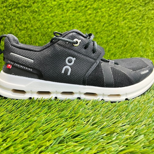 On Cloud Sky Boys Size 4Y Black White Athletic Running Walking Shoes Sneakers