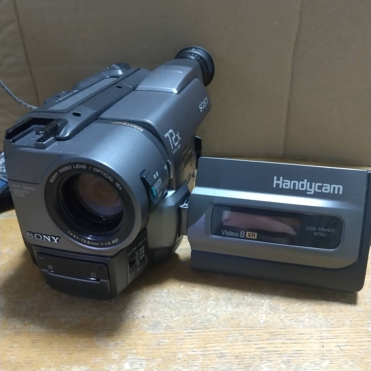 Sony CCD-TRV425 Handycam Video Camcorder 8mm Video Used From JAPAN Sony CCD-TRV425 Handycam Video Camcorder 8mm Video Used From JAPAN
