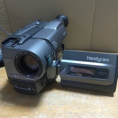Sony CCD-TRV425 Handycam Video Camcorder 8mm Video Used From JAPAN Sony CCD-TRV425 Handycam Video Camcorder 8mm Video Used From JAPAN