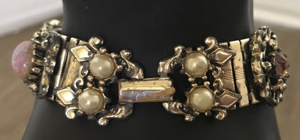 VTG Molded Glass Fancy Faux Gems Clasp Bracelet 7" - Image 2 of 4