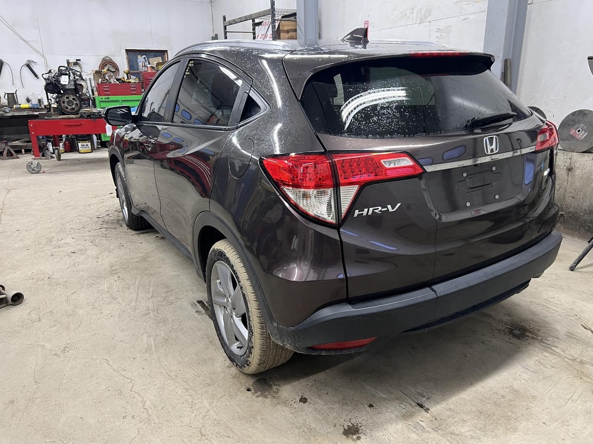 Used Rear Right Door Assembly Rear Side fits: 2019 Honda Hr-v w