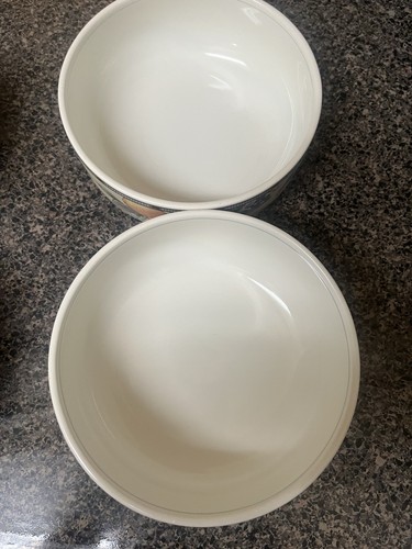 Mikasa Intaglio Garden Harvest Vegetable Cereal/Soup Bowls 8-3/8" Set of 4 - Picture 2 of 4