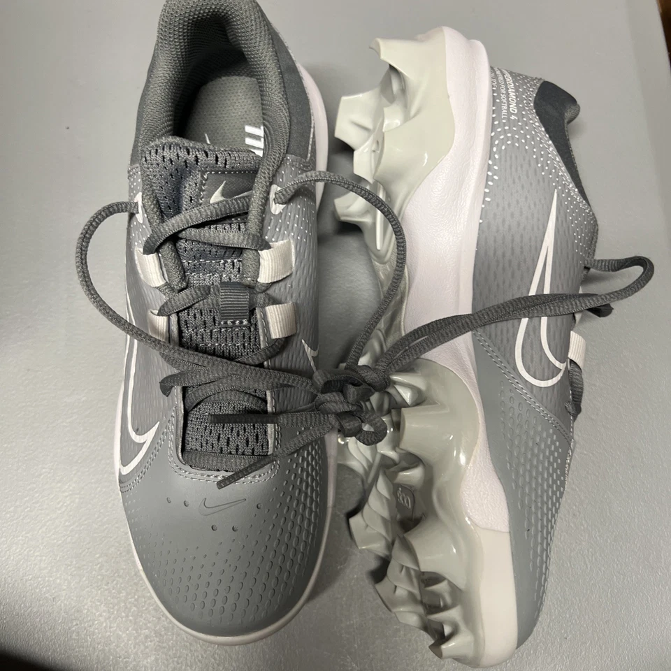 Chuteiras de softbol moldadas Nike Hyperdiamond 4 Pro cinza DC8990-012 femininas tamanho 7 - Imagem 2 de 4