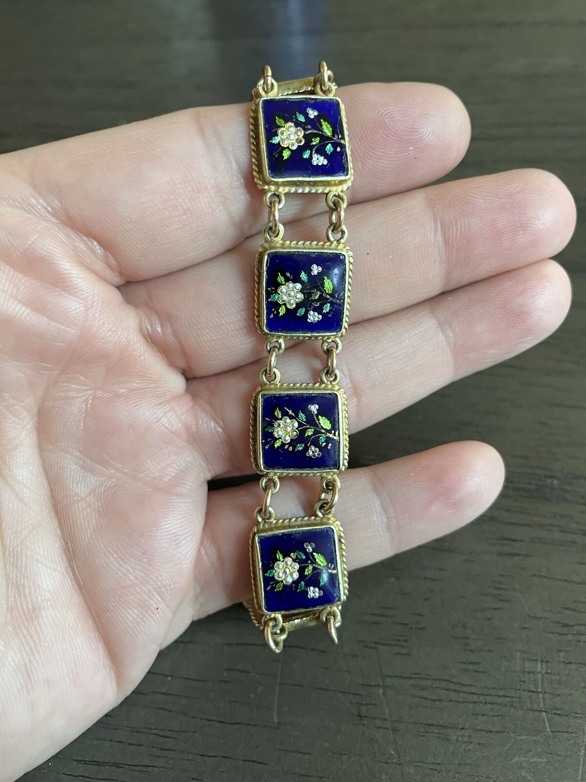 Antique 14k Gold Floral painted enamel bracelet 21 … Gem