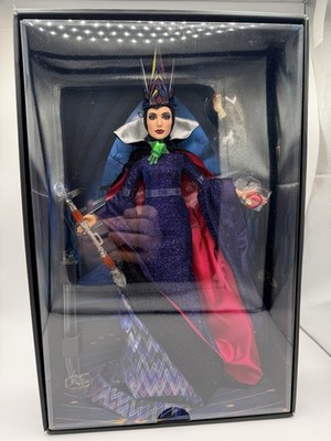 Mattel Disney Collector Evil Queen (Schneewittchen) Live Action Puppe #HVY54