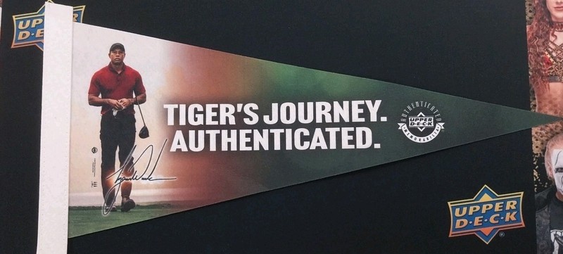 Upperdeck 2025 Tiger Woods Pennant 9" x 18"