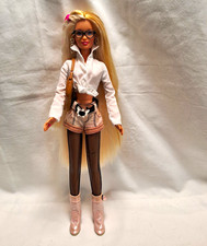 Barbie Skipper in College fashion doll VGUC W...