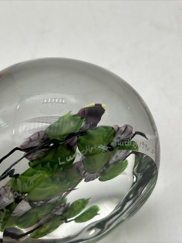 Lundberg Studios Daniel Salazar Dragonfly & Flowers Glass Paperweight 3” - Picture 11 of 12