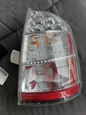 2006-2009 Toyota Prius 1.5L Tail Light Assembly Lamp Chrome Right Passenger