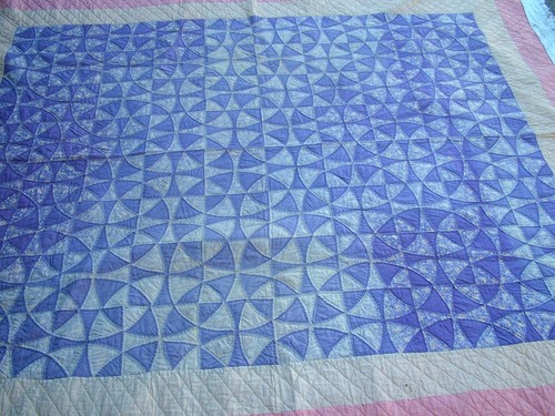 ANTIQUE HAND STITCHED PURPLE INTERLOCKING CIRCLES 74 