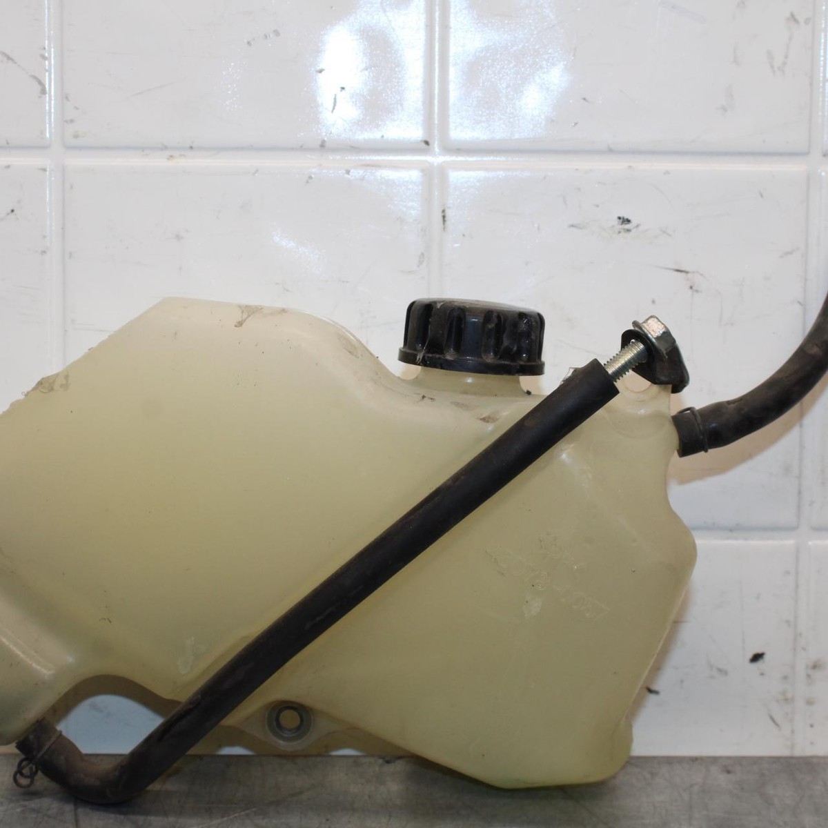 2011 Kawasaki Ninja ZX6R ZX600R COOLANT WATER TANK RESERVOIR
