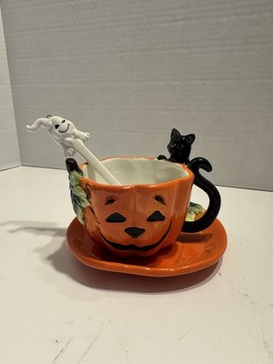 Corner Ruby Halloween Teacup set With Ghost Spoon And Pumpkin