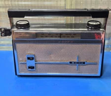 Nanola Nanao 11 Transistor AM/FM Portable Radio Under Private Label - 1965 Japan