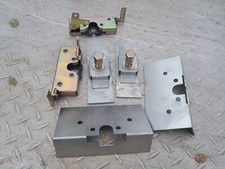 BEAR CLAW DOOR LATCHES MOUNTING KIT ELECTRIC LIFE CUSTOM KUSTOM CHEVY FORD NEW