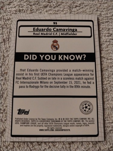 2022 TARJETA DE FÚTBOL EDUARDO CAMAVINGA TOPPS MERLIN AQUA CERTEAL PRIZM #95 REAL MADRID - Imagen 2 de 2