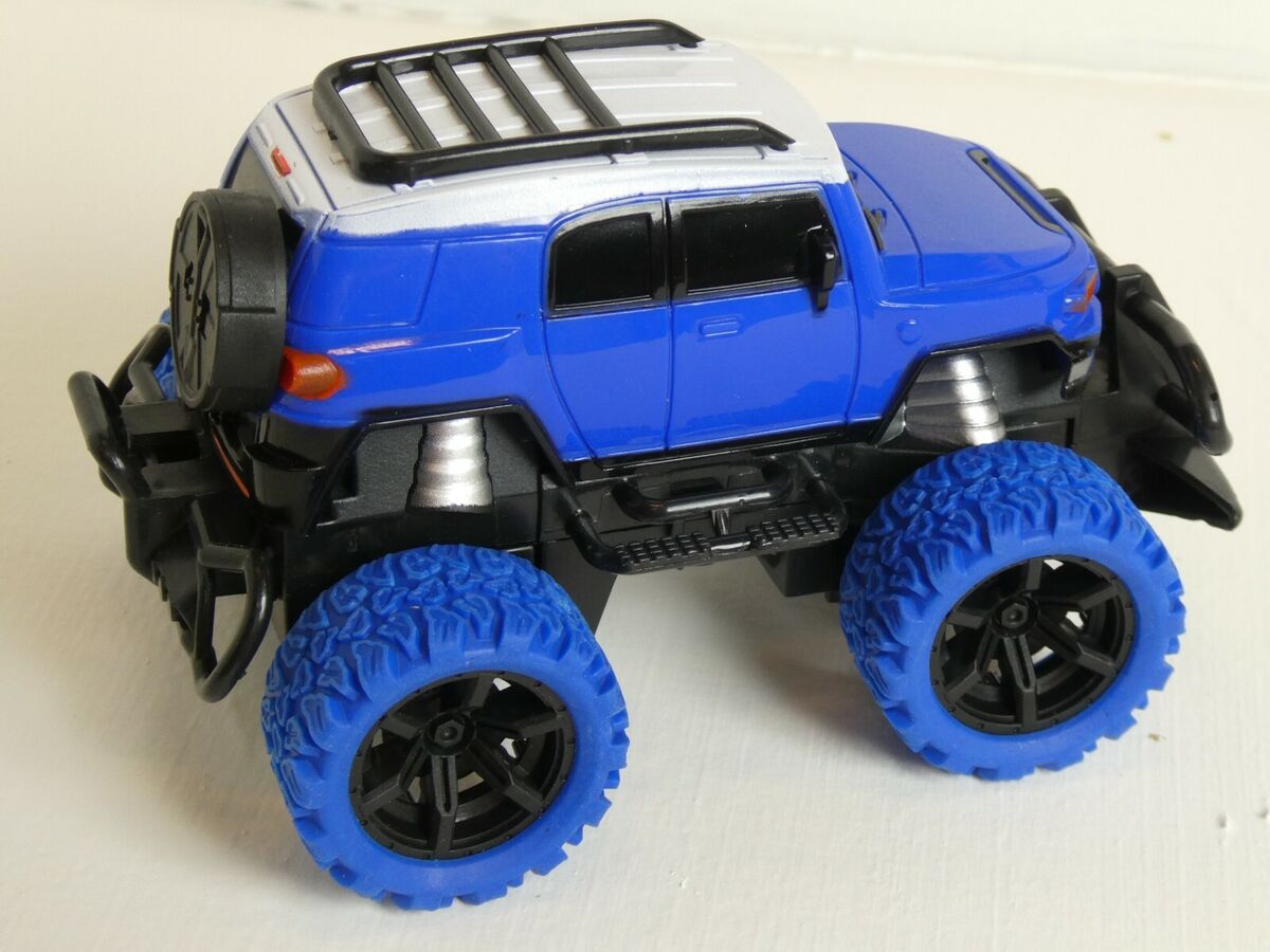 Small Remote control children's Car for age 3+ Blue Jeep, 13x8