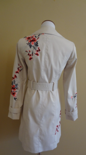 Neu ohne Etikett White House Schwarzmarkt cremefarben bestickt Baumwollmischung Trenchcoat Gr. XXS - Bild 6 von 11
