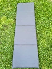 REI Trekker 1.75 Regular Self Inflating Sleeping Pad Gray 72x20/1.75 Rectangular