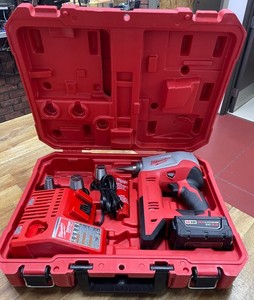 MILWAUKEE CORDLESS EXPANSION TOOL KIT M18 PROPEX AND 3.0AH BATTERY W, CHARGER
