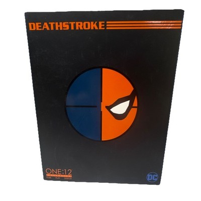 Mezco One:12 Collective Deathstroke DC Universe 1:12 Action Figure w/ Gear