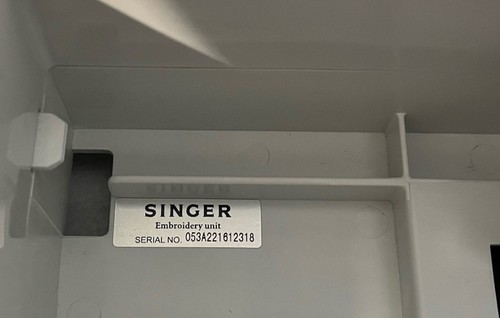 Singer Quantum Futura CE-200 Computerized Sewing/Embroidery Machine New Open Box - Picture 15 of 17
