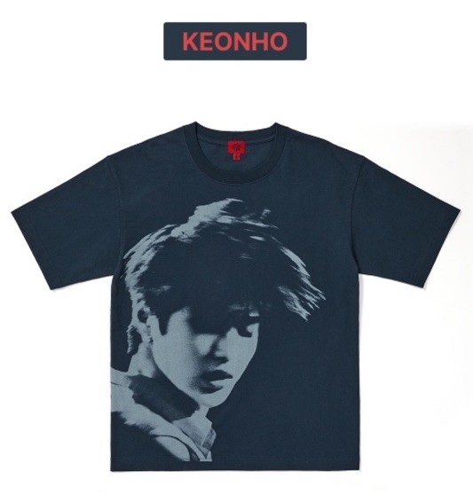 CORTIS 'PUT YOUR PHONE DOWN' Tour Photo T-Shirt Keonho M Size