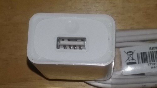 Motorola Moto E4 USB Wall Charger SPN5947A & TYPE A to micro-USB Cable #SKN6462A - Picture 5 of 6