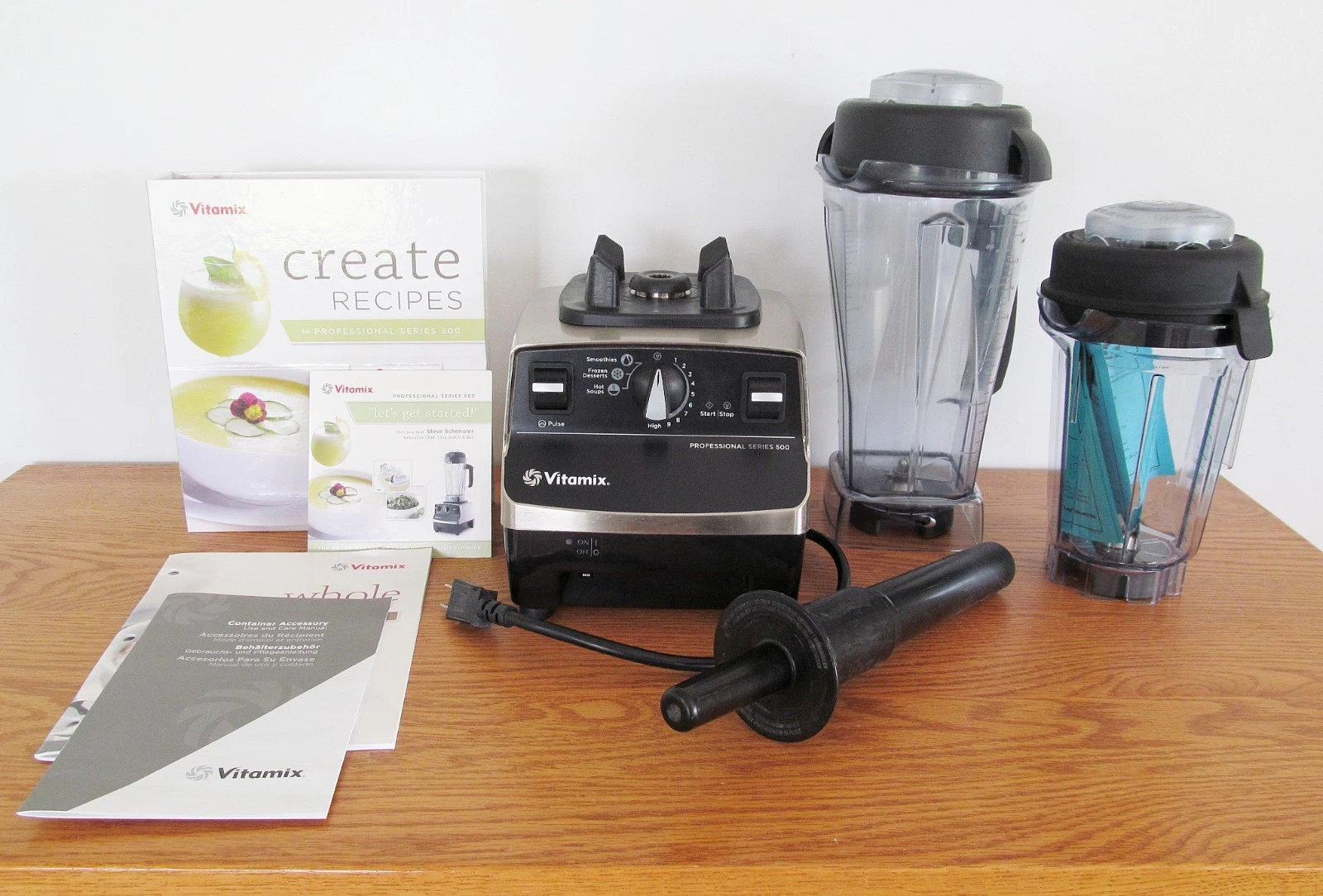 Vitamix Professional Series 500 Blender With 64oz and 32oz Containers
Opens in a new window or tab