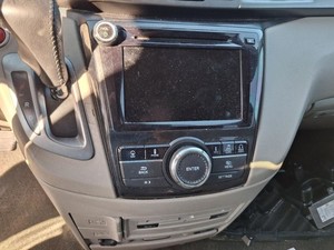 2015 Honda Odyssey Used Roof Display Screen 16.2 OEM Reprogram Required