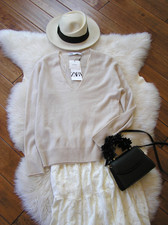 NWT Zara Pullover Wool V-Neck Long Sleeve Cream Sweaters Size S