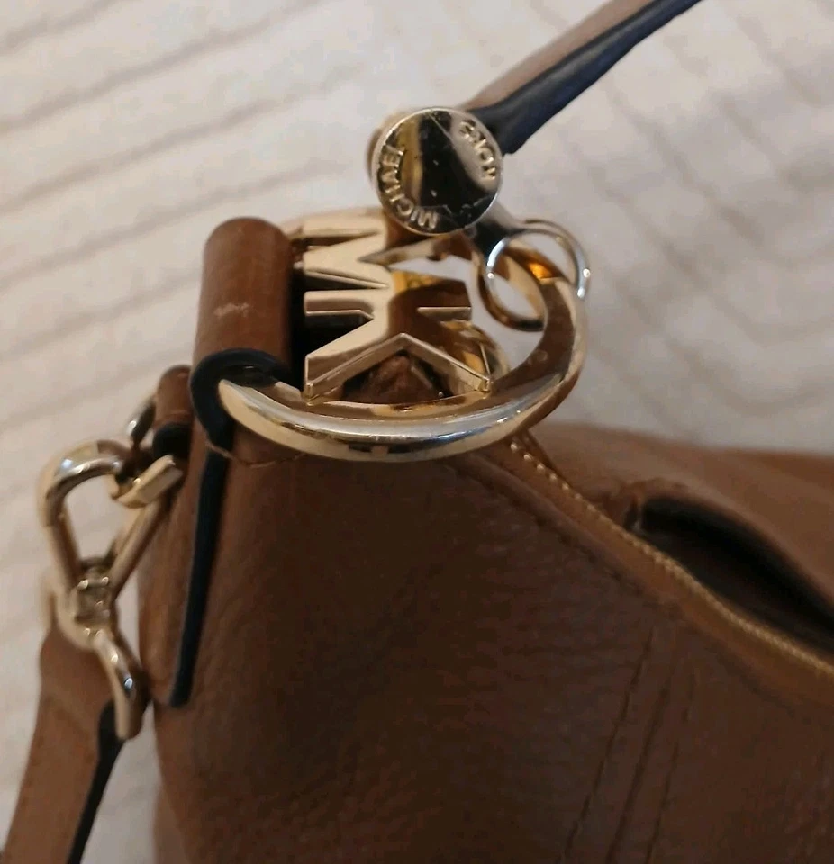 Michael Kors Brown Pebbled Leather Shoulder Crossbody Bag Gold Hardware Hobo Bag - Image 3 of 4