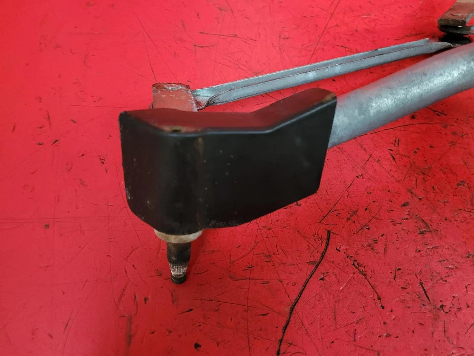 AUDI TT 2001 LIMPIAPARABRISAS DELANTERO CUPÉ 3 PUERTAS 8N2955603A Foto 3 de 4