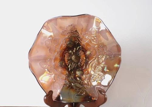 Super Amethyst Millersburg Carnival Glass Blackberry Wreath  Pattern Sauce Bowl