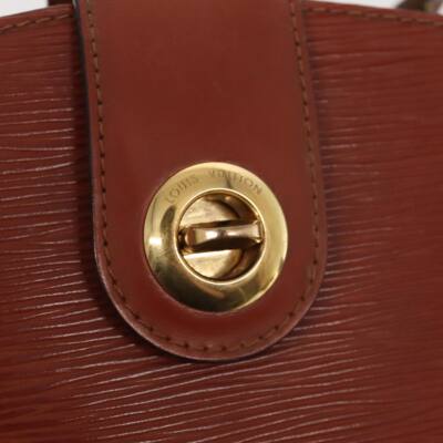 LOUIS VUITTON Epi Cluny Shoulder Bag Brown M52253 LV Auth LOUIS VUITTON Epi Cluny Shoulder Bag Brown M52253 LV Auth