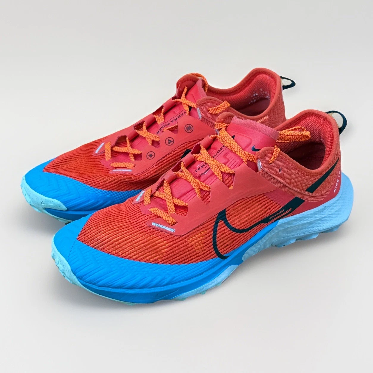 Nike Air Zoom Terra Kiger 8 Trail Shoes Red Blue Men’s 10.5
Opens in a new window or tab