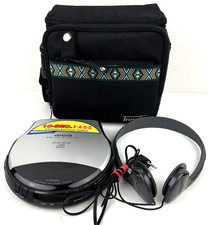 Vintage AIWA 1998 EASS PLUS I BIT DAC XP-570 PORTABLE CD PLAYER w/headphones Bag