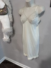 Vintage Vanity Fair Nylon Nightgown Dress 32 Off-white