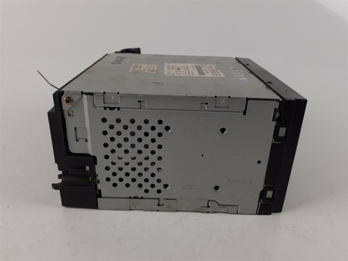 M1397 Subaru CD Radio 86201AE36A - Picture 4 of 7