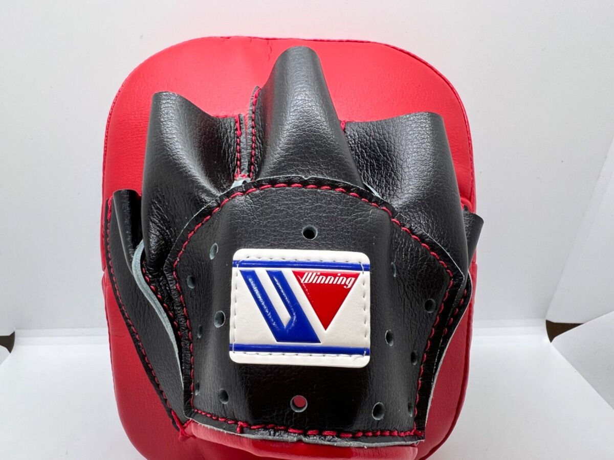 Winning Boxing Small Punching Mitts Red and Black curved Winning Boxing Small Punching Mitts Red and Black curved