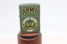 2004 ZIPPO  US Army Emblem Lighter, New Flint, Fires